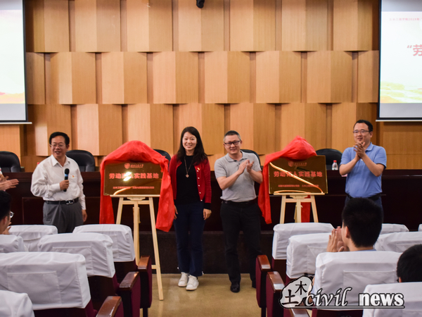 1557481143792085467.jpg DSC_0896.jpg